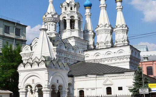 Церковь Рождества Богородицы в Путинках