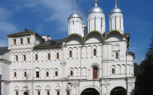 Храм двенадцати апостолов в Патриаршем доме