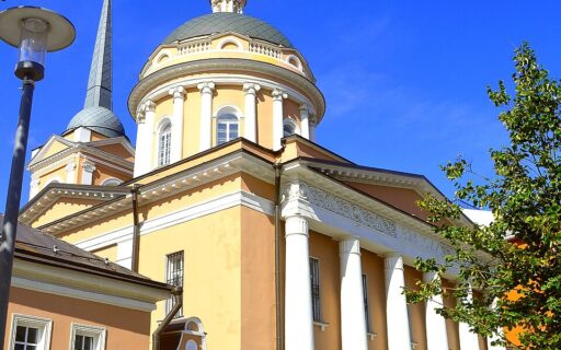 Храм апостола Иоанна Богослова под Вязом